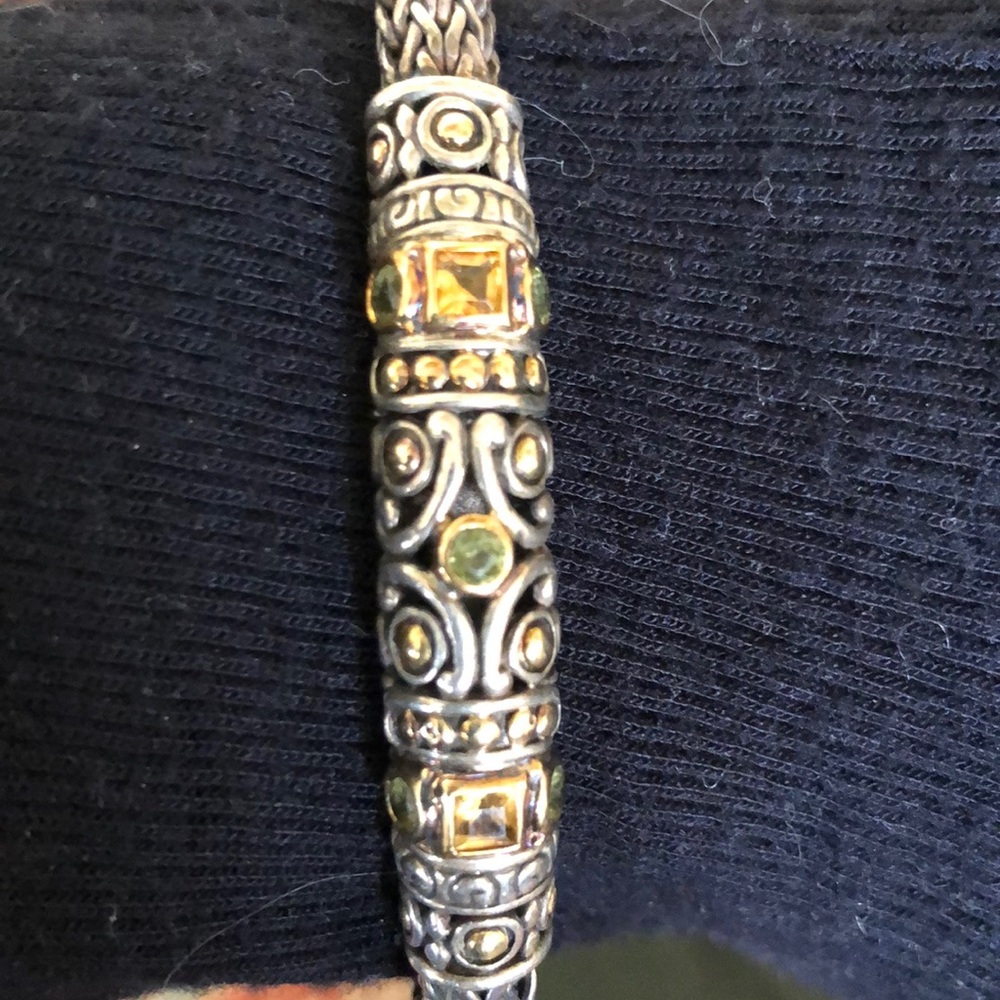 Bracelet